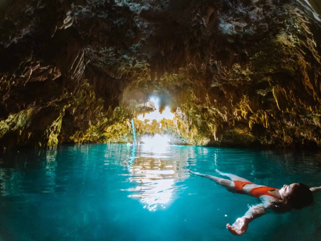 La Piscine Naturelle de Cabagnow avec french touch diving a bohol anda escurcion en francais philippines
